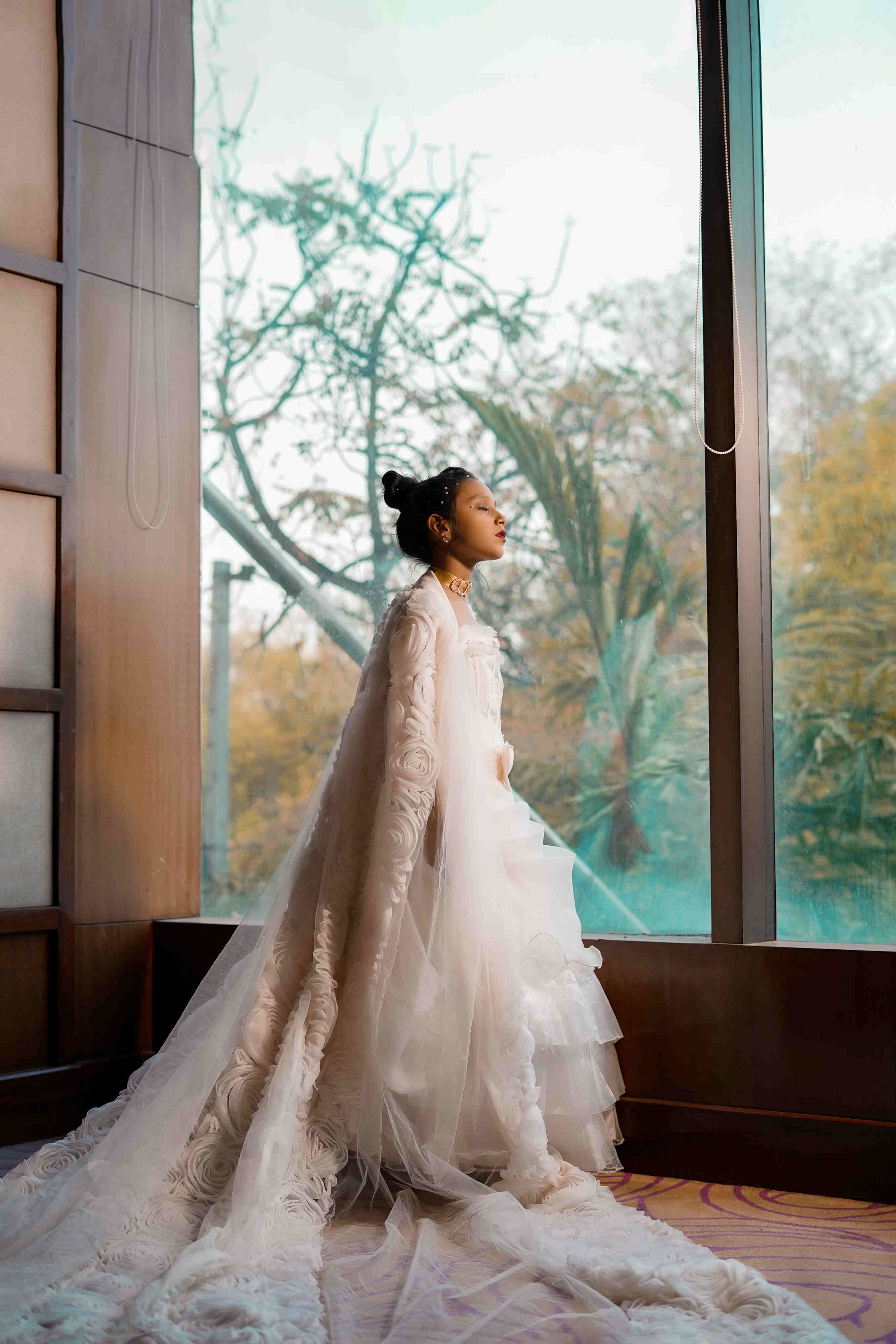 Elegant White Princess Gown for Girls with Veil